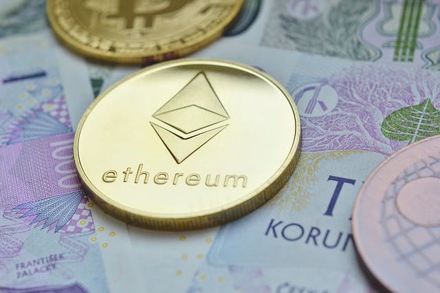 Comparing Cryptos – Is Ethereum Becoming the New Bitcoin?